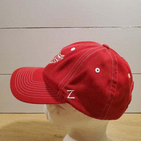 Detroit Red Wings Hat Strapback Baseball Vintage Cap Dad Trucker Zephyr NHL Red - Picture 3 of 8